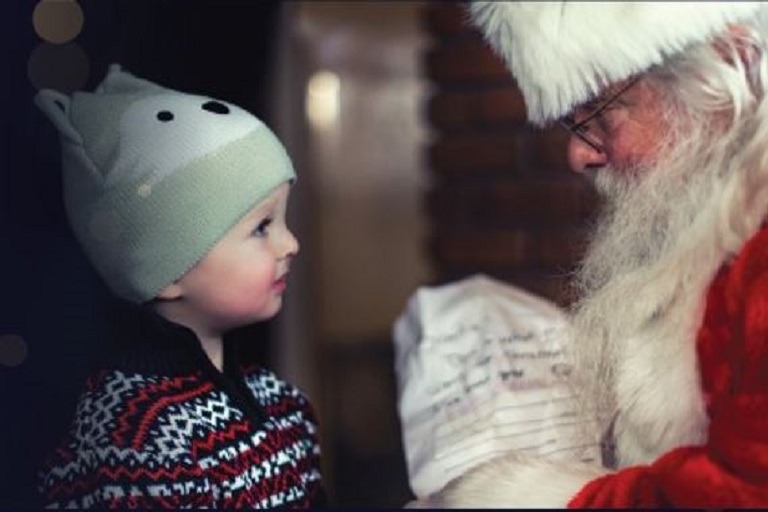 Sunday Lunch With Santa